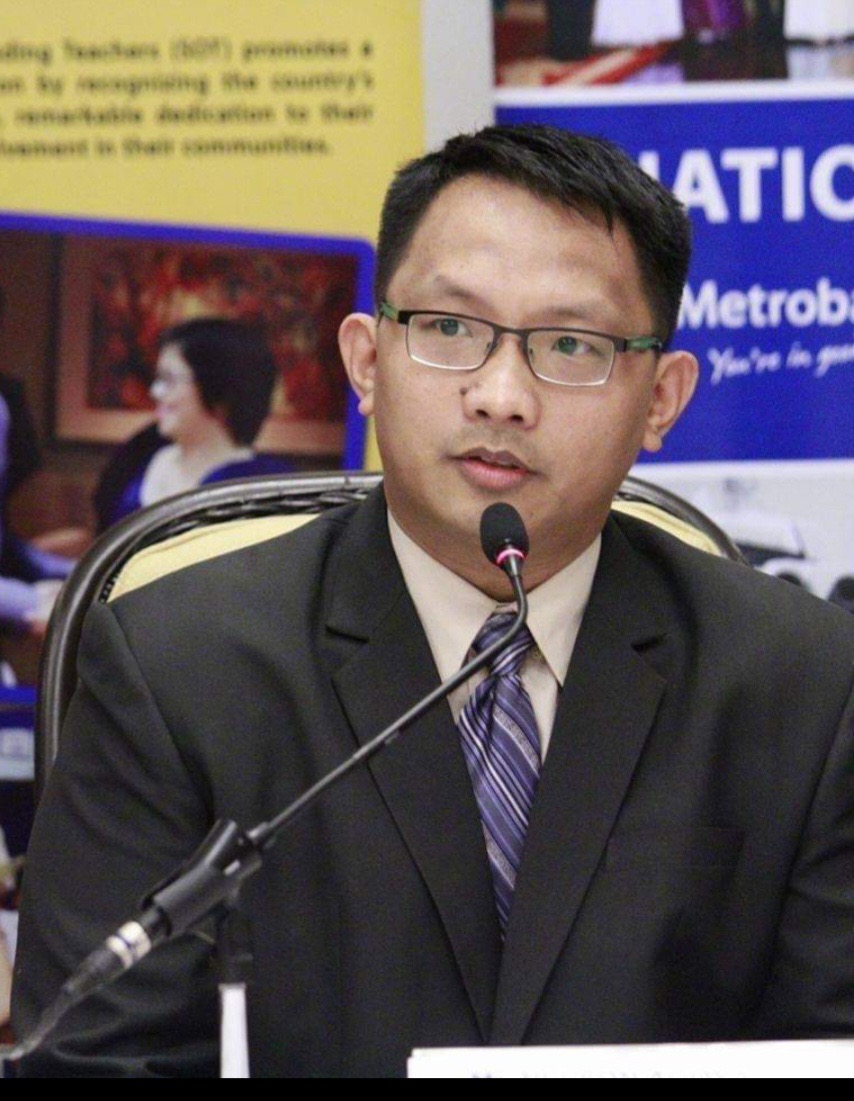 Speaking in Mic